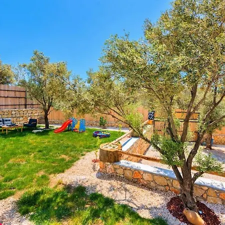 Muhtesem Tatil Villasi Poyraz 1 Villa