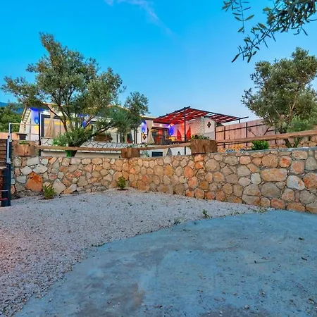 Villa Muhtesem Tatil Villasi Poyraz 1
